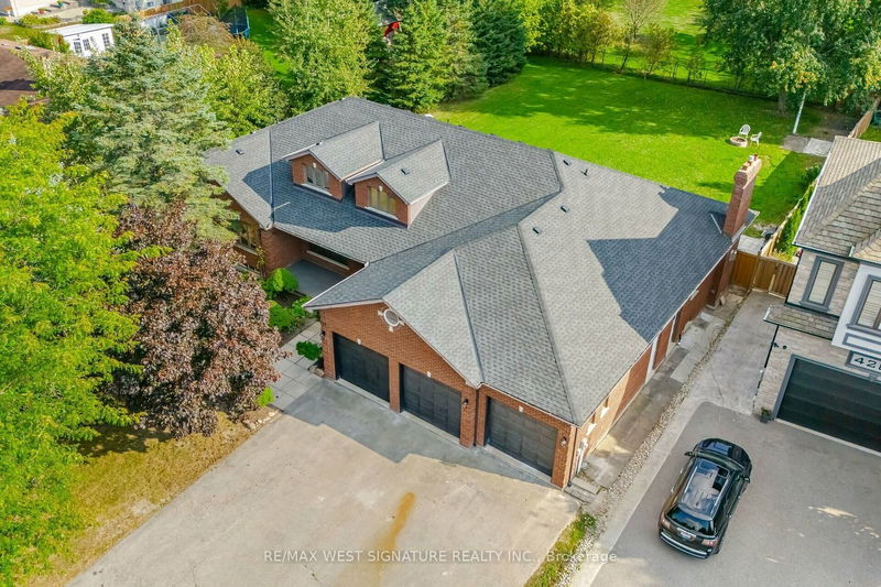 home for sale on 4279 LloydTown- Aurora Road
