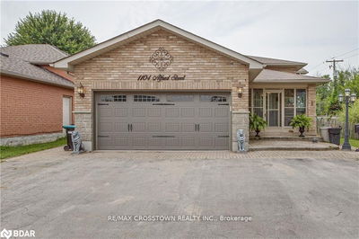 1104 Alfred St  Innisfil, L0L 1C0 | Image 1