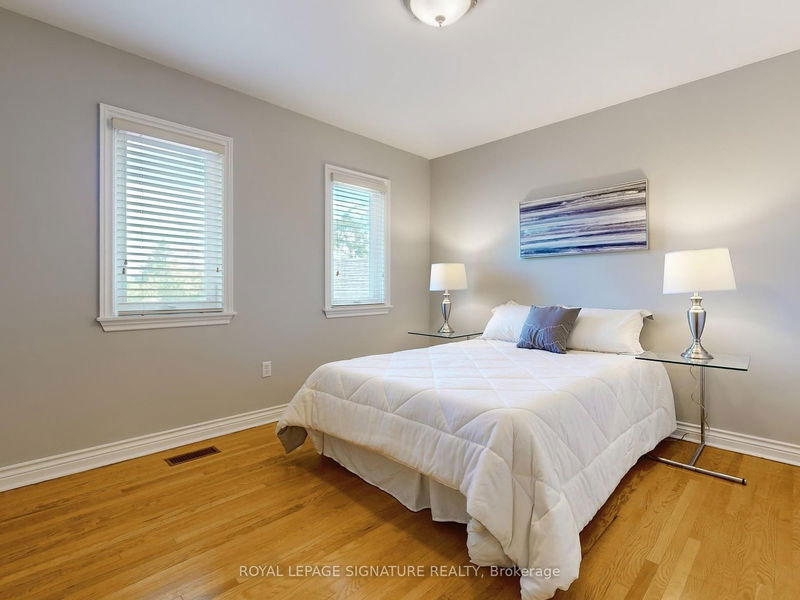 81 Garden Ave  Richmond Hill, L4C 6L6 | Image 25