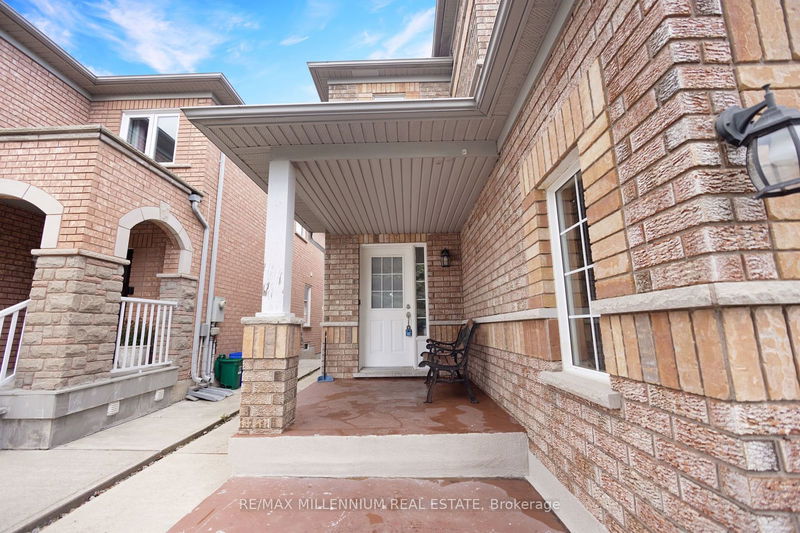 21 Casabel Dr  Vaughan, L6A 3M5 | Image 5