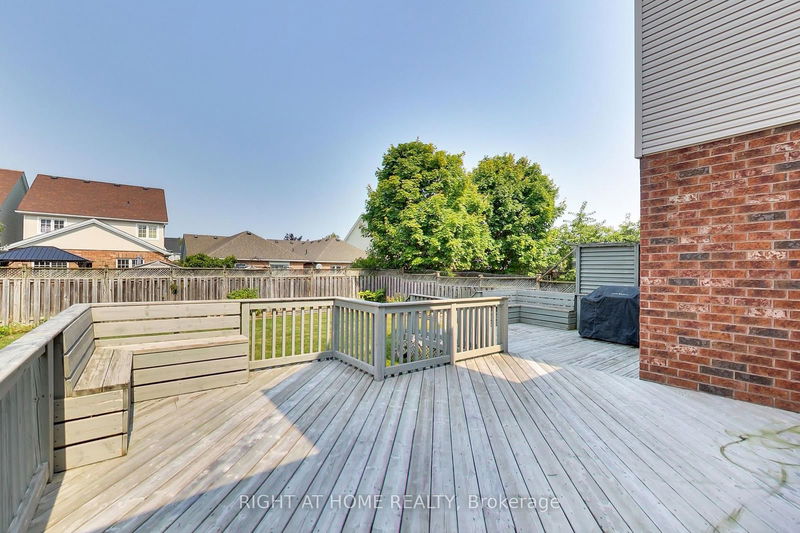 1112 Booth Ave  Innisfil, L9S 4W5 | Image 31