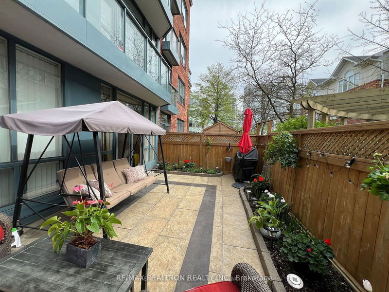  111 - 7378 Yonge St  Vaughan, L4J 8J1 | Image 4