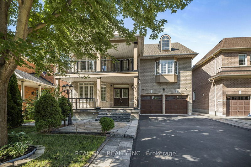 165 St Nicholas Cres  Vaughan, L4H 3E6 | Image 2