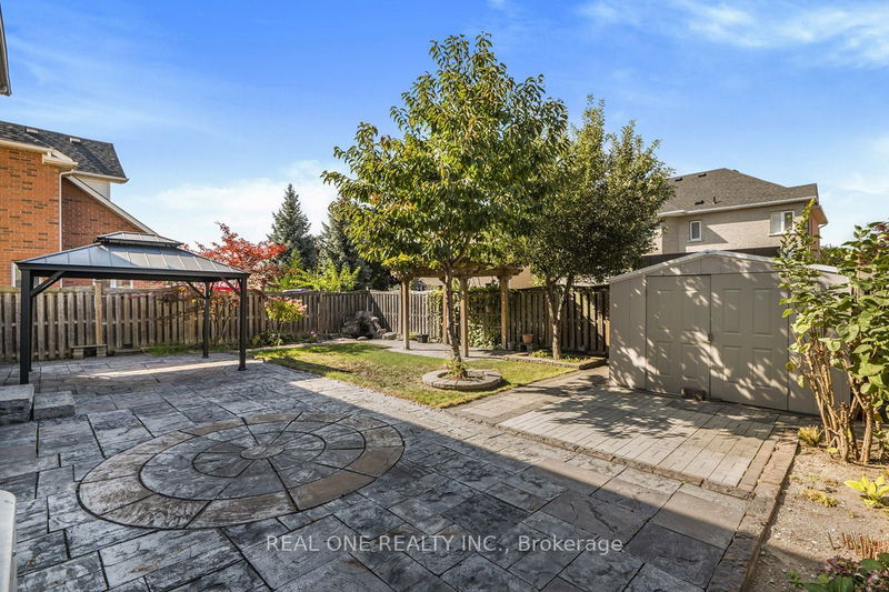 165 St Nicholas Cres  Vaughan, L4H 3E6 | Image 38