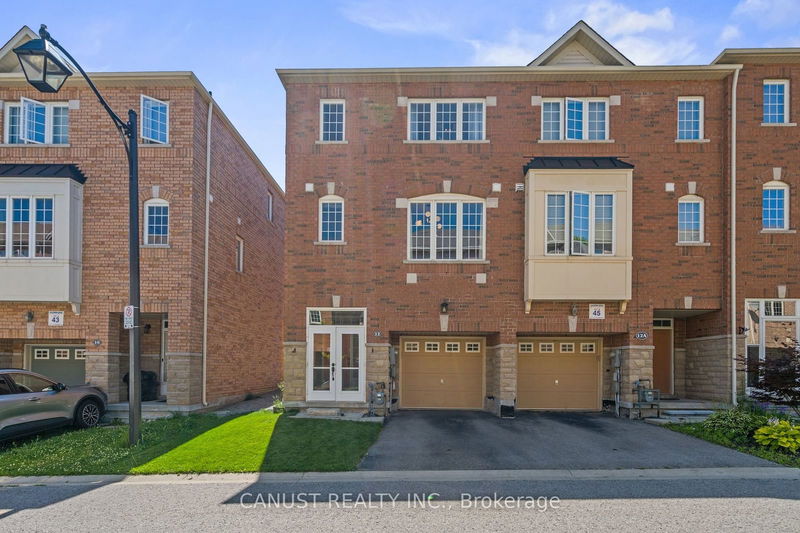 home for lease on 12-151 Silverwood Avenue