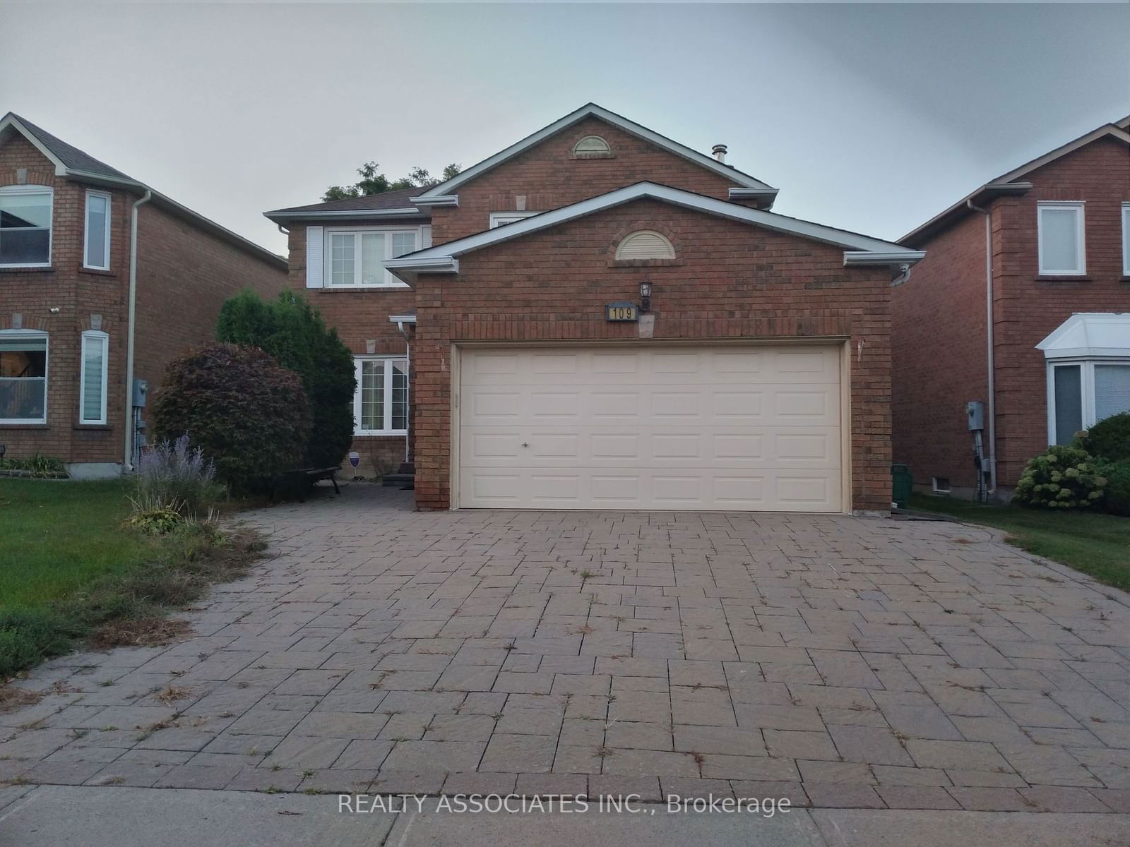 Listing Image 0
