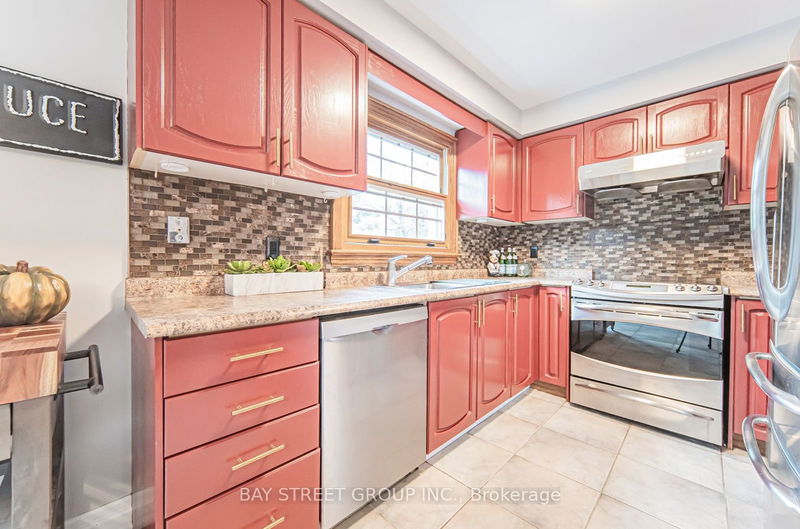 110 Summitcrest Dr  Richmond Hill, L4S 1A8 | Image 15