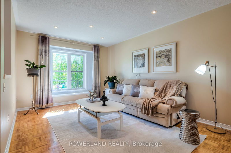 40 Bassett Ave  Richmond Hill, L4B 4J9 | Image 5