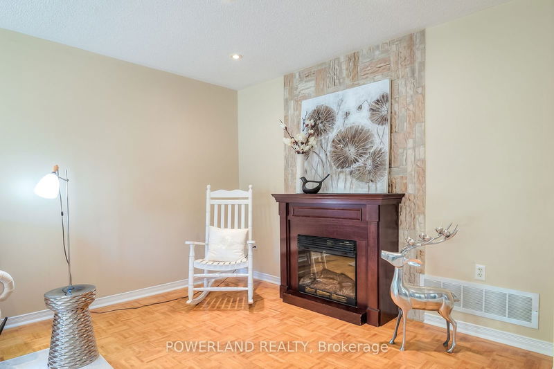 40 Bassett Ave  Richmond Hill, L4B 4J9 | Image 7