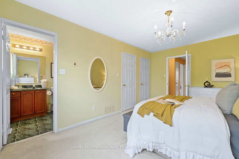 39 Vanity Cres  Richmond Hill, L4B 4E5 | Image 20