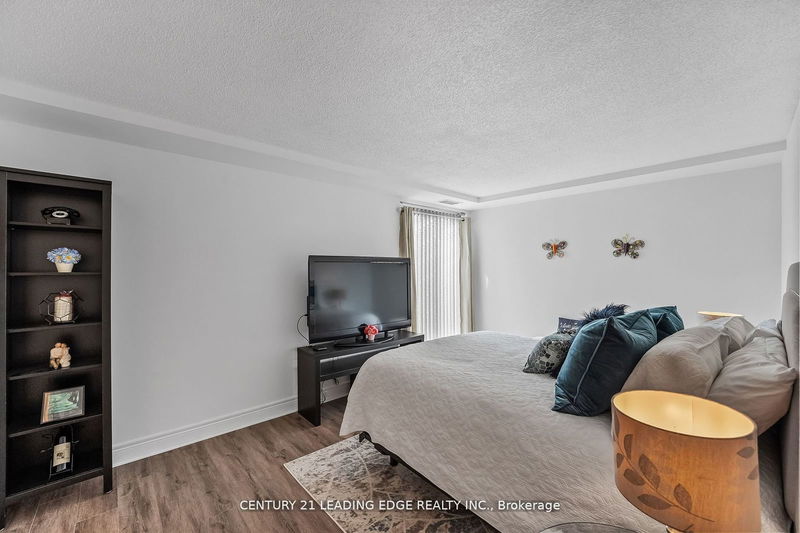  Ph6 - 135 Pond Dr  Markham, L3T 7V6 | Image 15