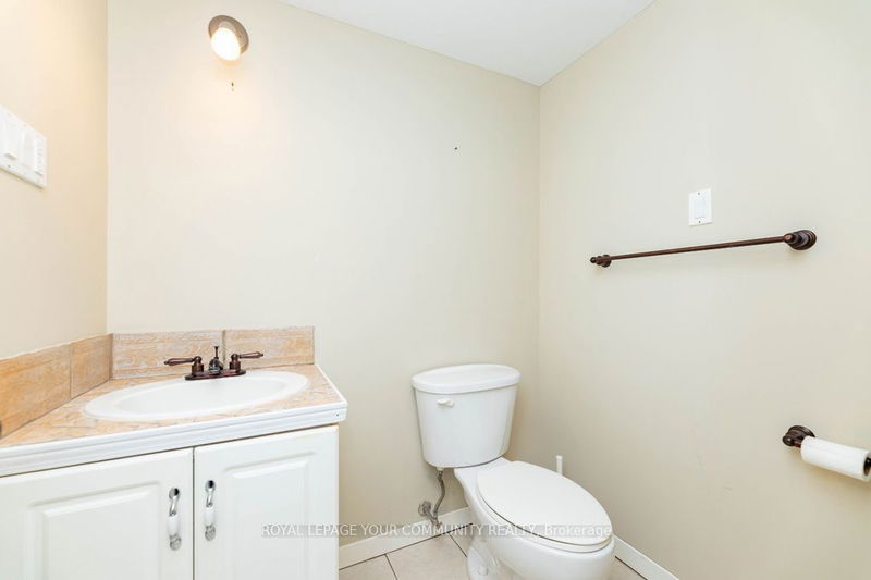 21 Baywell Cres  Aurora, L4G 7M7 | Image 32