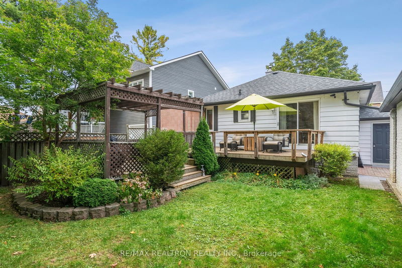 62 Market St  Whitchurch-Stouffville, L4A 1G6 | Image 29