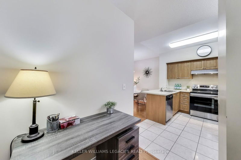  101 - 9973 Keele St  Vaughan, L6A 3Y5 | Image 5