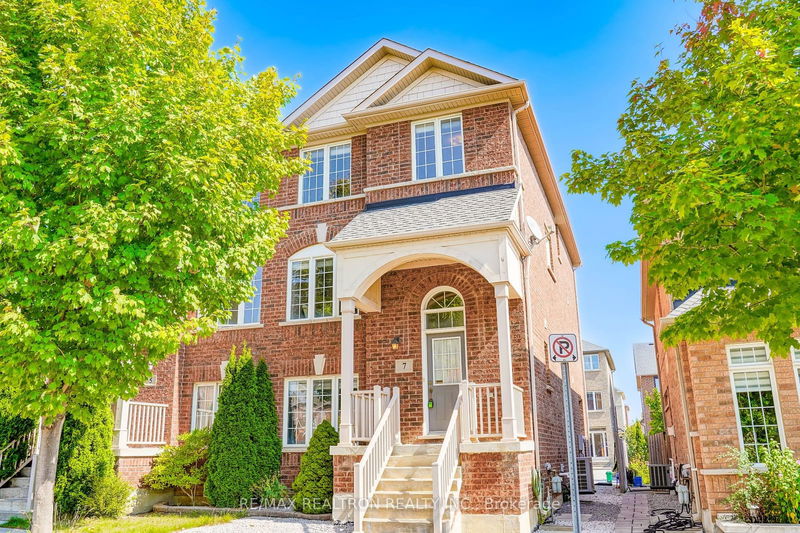 7 Rock Garden St  Markham, L6B 0J6 | Image 1