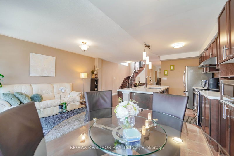 7 Rock Garden St  Markham, L6B 0J6 | Image 15