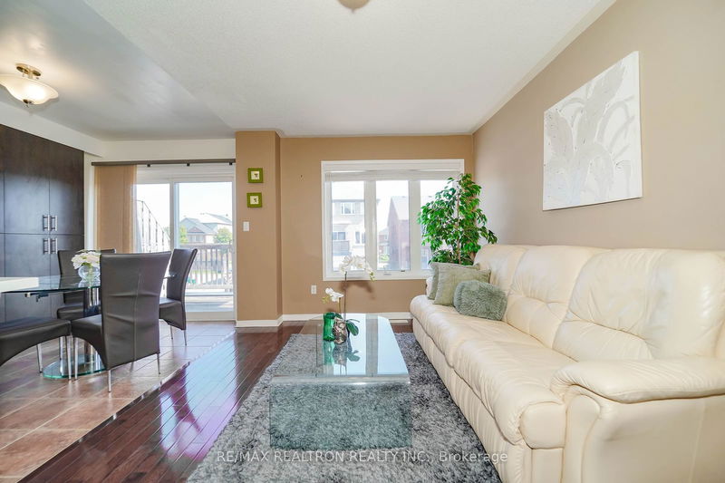 7 Rock Garden St  Markham, L6B 0J6 | Image 7