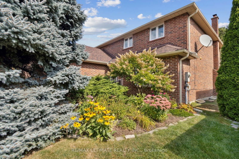 27 Blackwell Crt  Markham, L3R 0C5 | Image 1