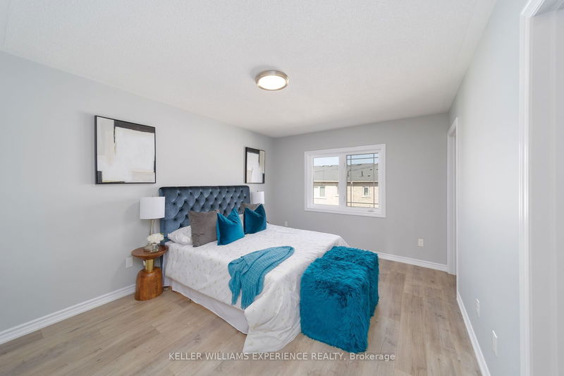 70 Milson Cres  Essa, L3W 0C9 | Image 19