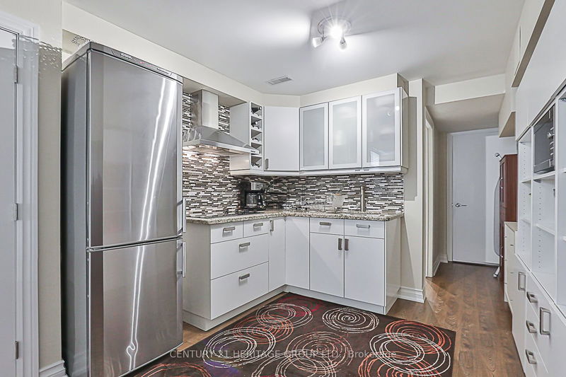 63 Lady Karen Cres  Vaughan, L6A 4M3 | Image 28