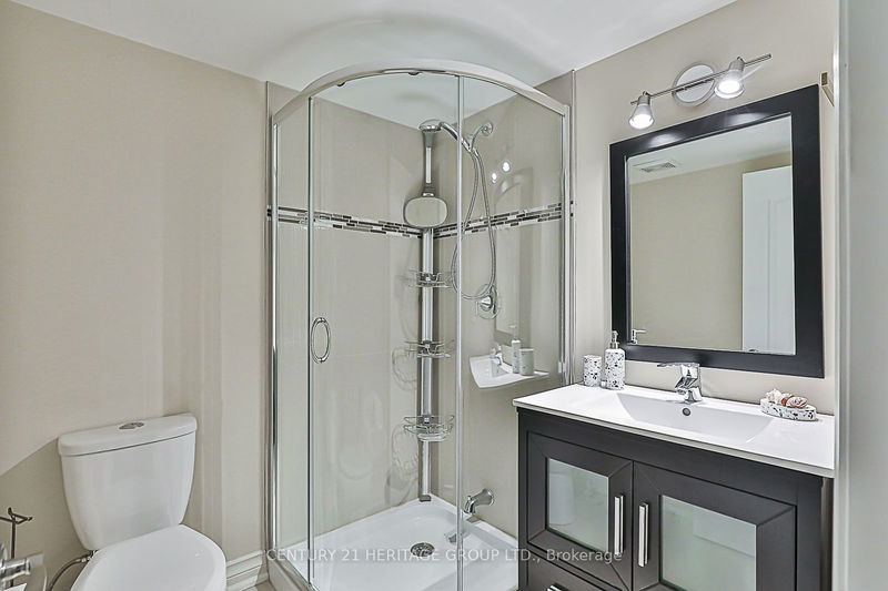 63 Lady Karen Cres  Vaughan, L6A 4M3 | Image 30