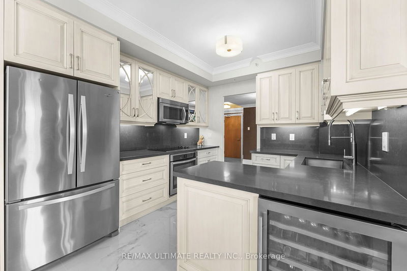  710A - 9088 Yonge St  Richmond Hill, L4C 0Y6 | Image 10