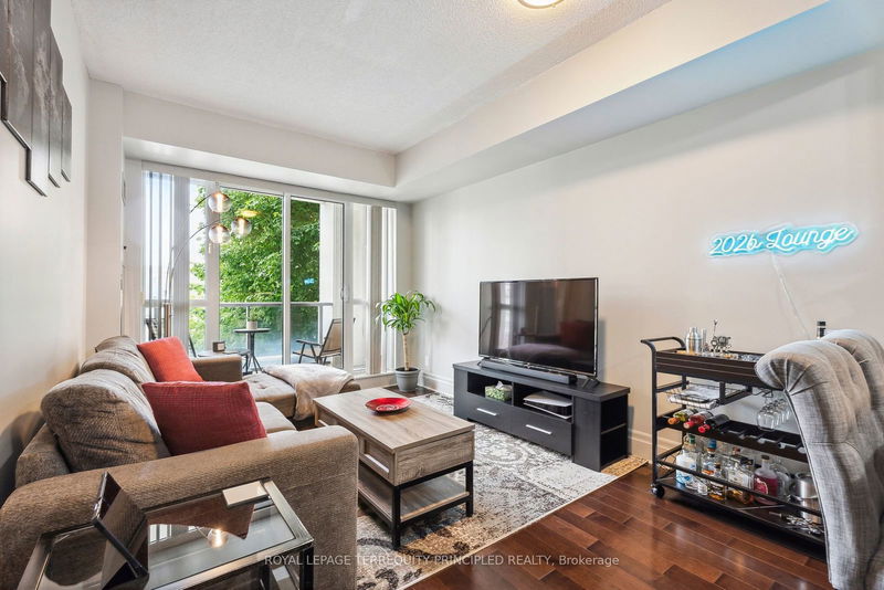  202B - 21 Upper Duke Cres  Markham, L6G 0B7 | Image 7