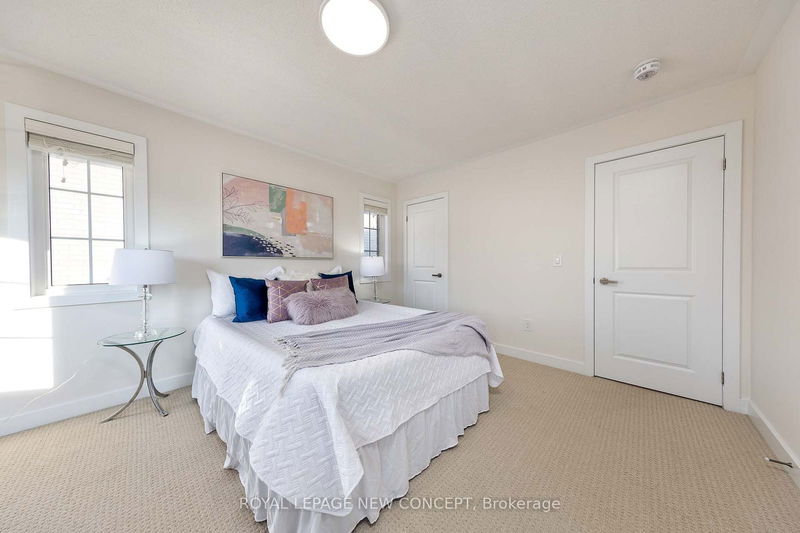 343 Luck Crt  Newmarket, L3X 0J5 | Image 31