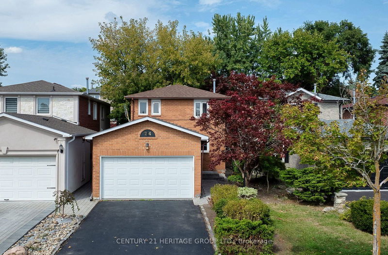 24 Gray Cres  Richmond Hill, L4C 5V5 | Image 1