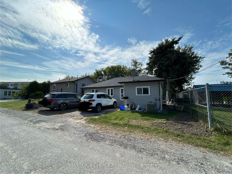 home for lease on 3 Mac Avenue