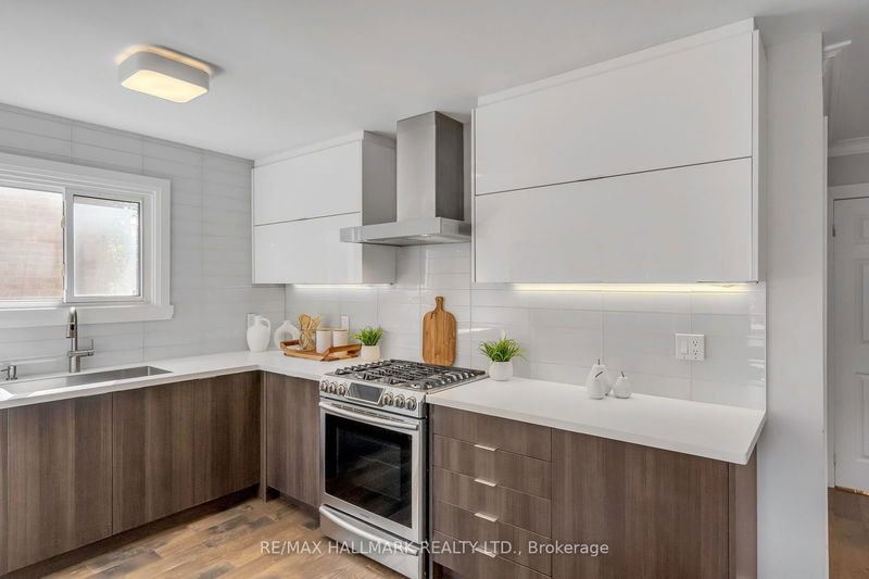 99 Belmont Cres  Vaughan, L6A 1L7 | Image 13