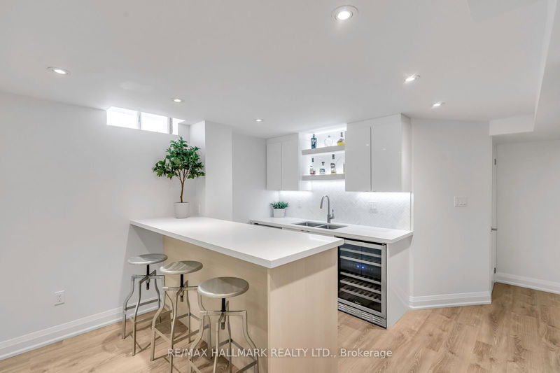 99 Belmont Cres  Vaughan, L6A 1L7 | Image 28