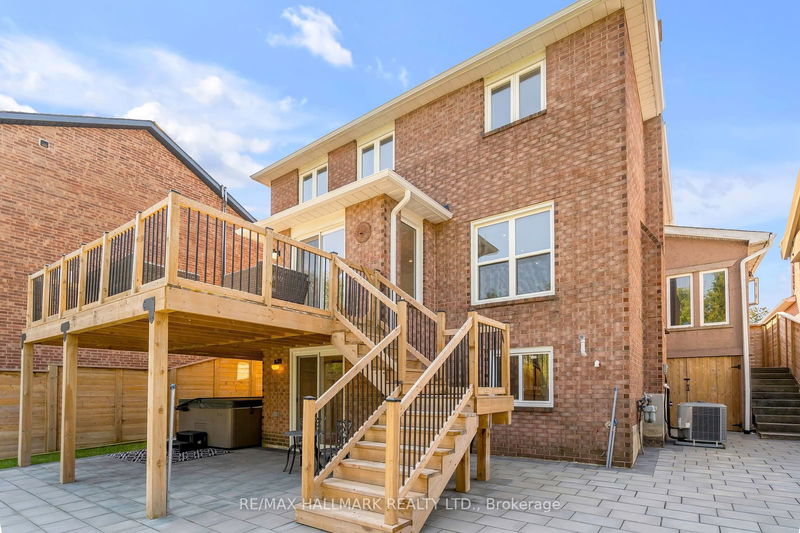 99 Belmont Cres  Vaughan, L6A 1L7 | Image 37