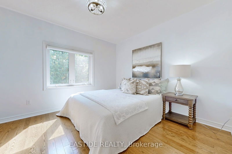 6 Taos Crt  Richmond Hill, L4C 0G5 | Image 18