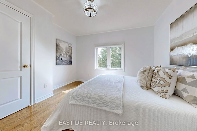 6 Taos Crt  Richmond Hill, L4C 0G5 | Image 19