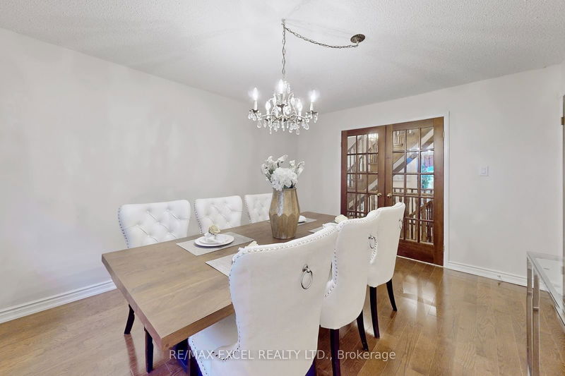 69 Nadine Cres  Markham, L3R 7Y7 | Image 7