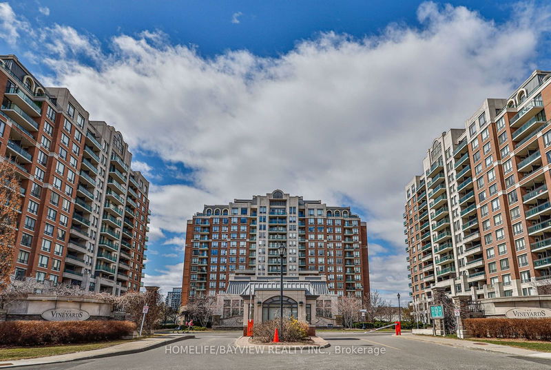  212 - 330 Red Maple Rd  Richmond Hill, L4C 0T6 | Image 1