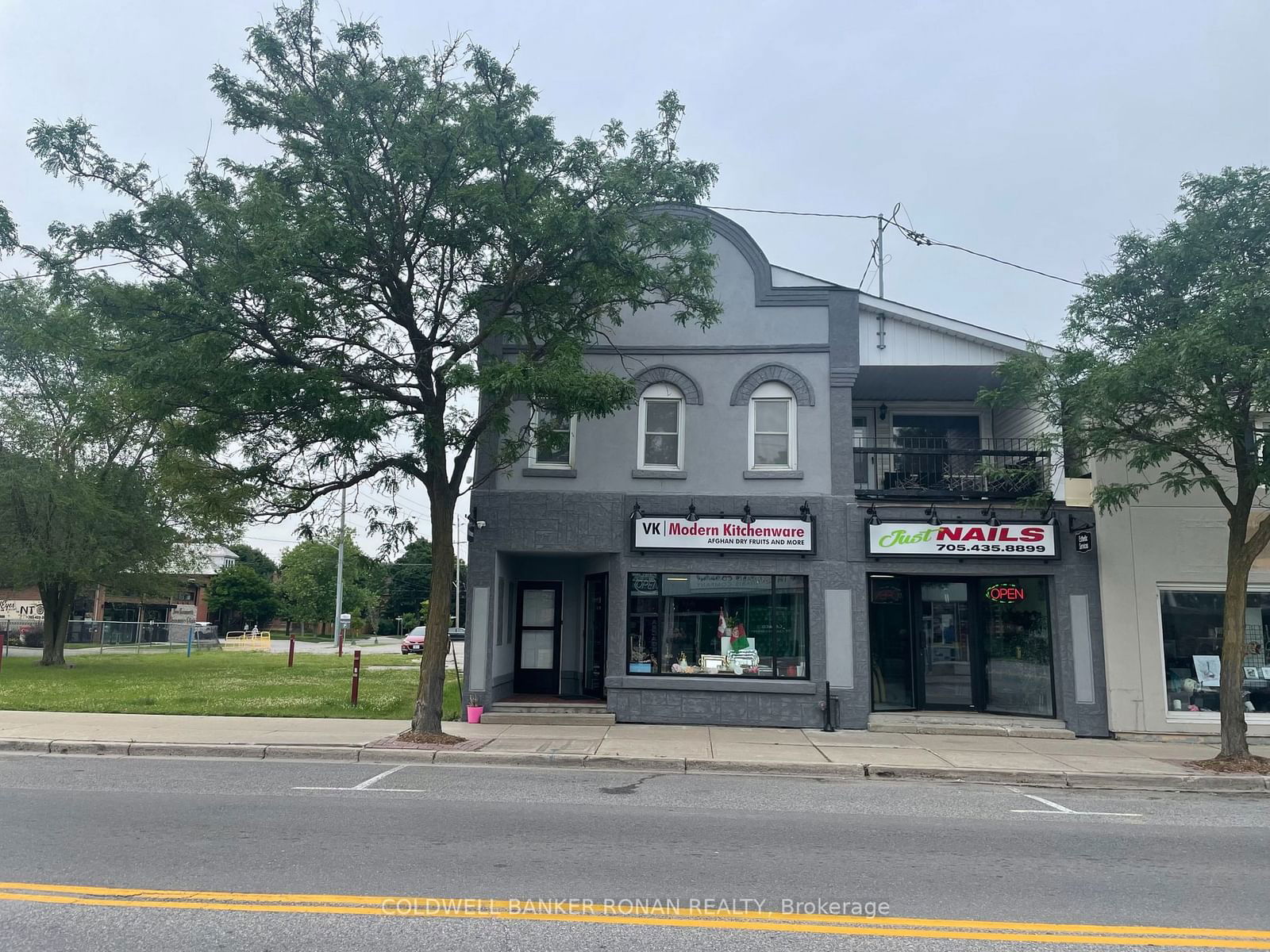 Building at 45 Victoria Street, New Tecumseth, Alliston