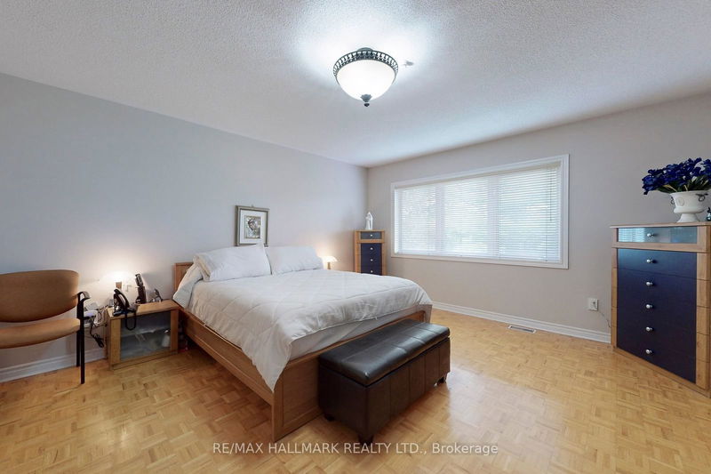 151 Nevada Cres  Vaughan, L6A 2V4 | Image 24