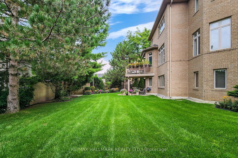 151 Nevada Cres  Vaughan, L6A 2V4 | Image 37