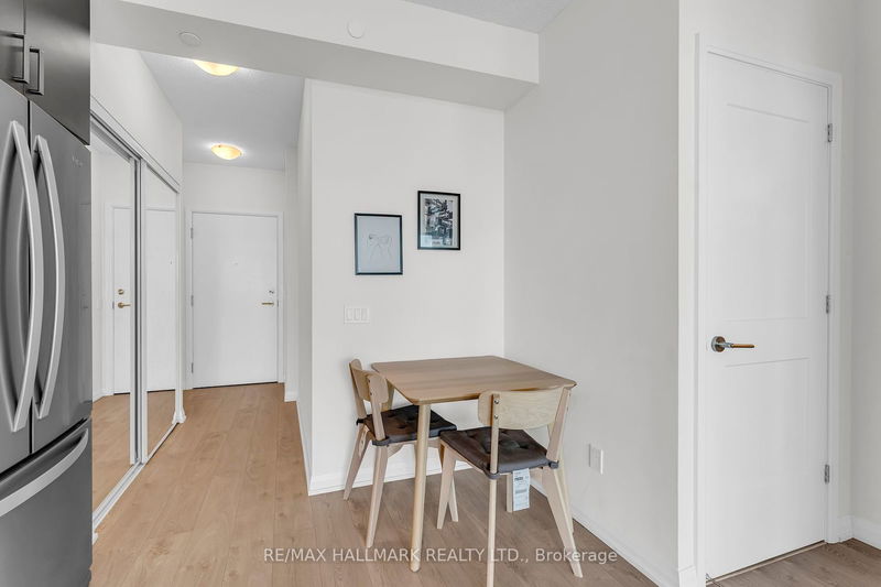  2801 - 7895 Jane St  Vaughan, L4K 2M7 | Image 4