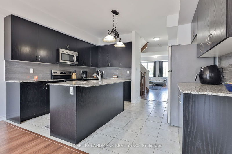 153 Rustle Woods Ave  Markham, L6B 1A8 | Image 10