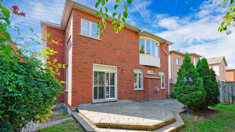 24 Marble Bridge Dr  Richmond Hill, L4E 4K5 | Image 39