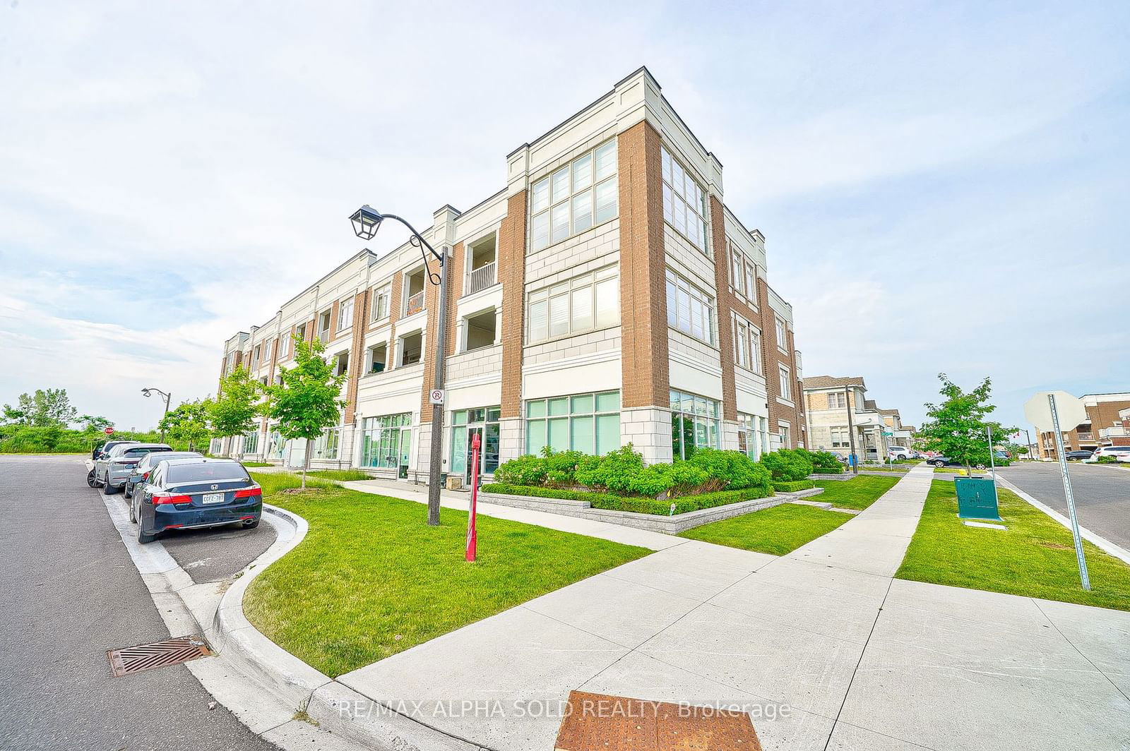 Commercial/Retail for lease at 1 Villa Ada Drive, Markham, Box Grove, L6B 1N7 - MLS: N9362712