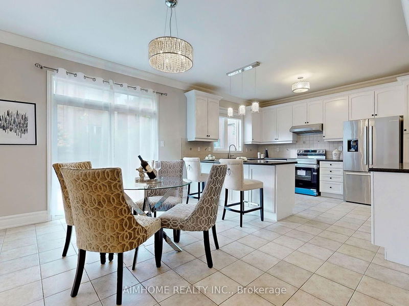 98 Ames Cres  Aurora, L4G 0C3 | Image 21