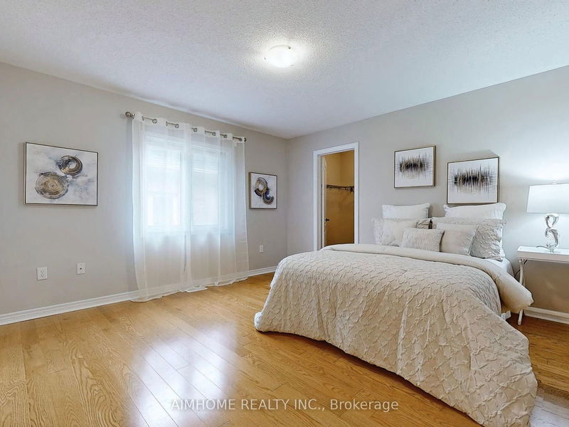 98 Ames Cres  Aurora, L4G 0C3 | Image 33