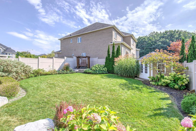 240 Golden Forest Rd  Vaughan, L6A 0S8 | Image 39