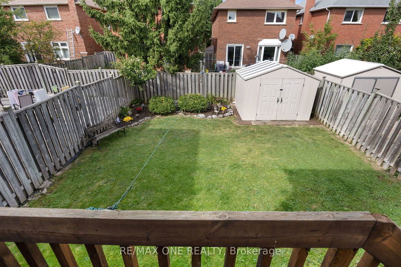 30 Elmpark Crt  Richmond Hill, L4C 9T8 | Image 36