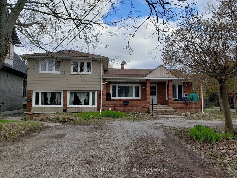 47 Elm Grove Ave  Richmond Hill, L4E 2V4 | Image 1