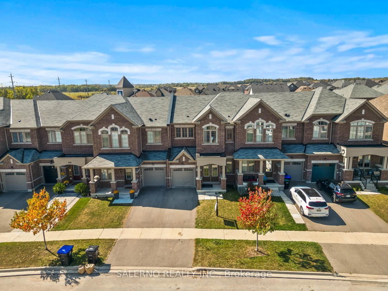 1514 Mcroberts Cres, Innisfil, L9S 4R7 | Image 2